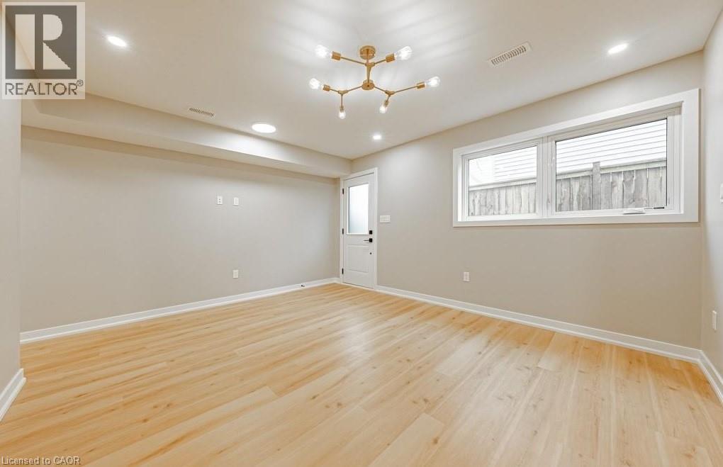 58 East 24th Street Unit# Laneway, Hamilton, Ontario  L8V 2X7 - Photo 5 - 40810282