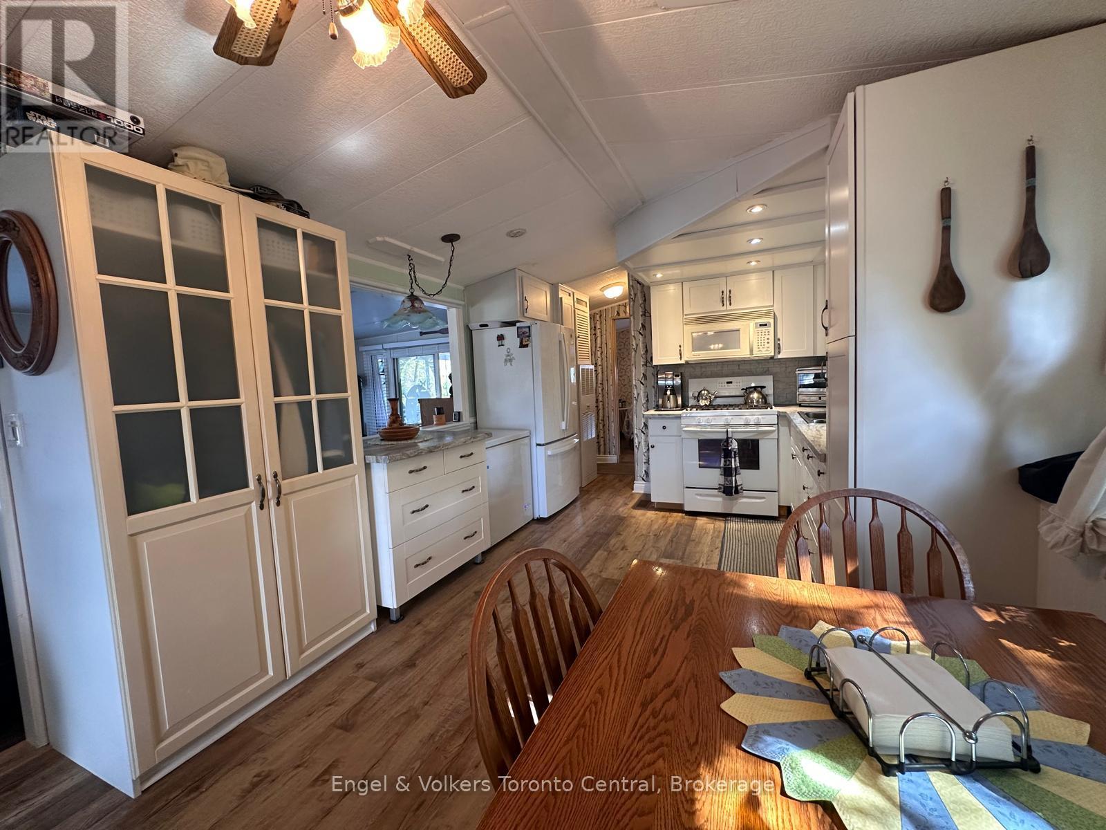 L 76 - 7489 Sideroad 5 E, Wellington North, Ontario  N0G 2L0 - Photo 7 - X12863986