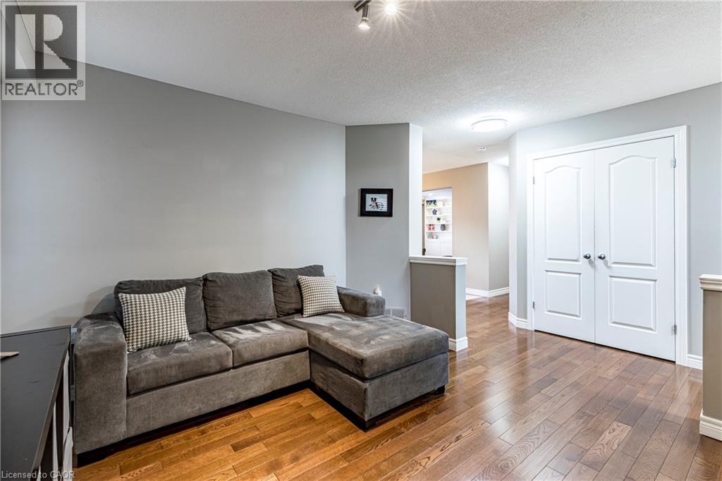 28 Springbreeze Heights, Hamilton, Ontario  L8E 0A4 - Photo 7 - 40810492