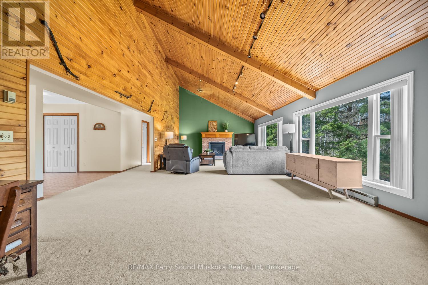 258 Lakeside Trail, Magnetawan, Ontario  P0A 1P0 - Photo 13 - X12864604