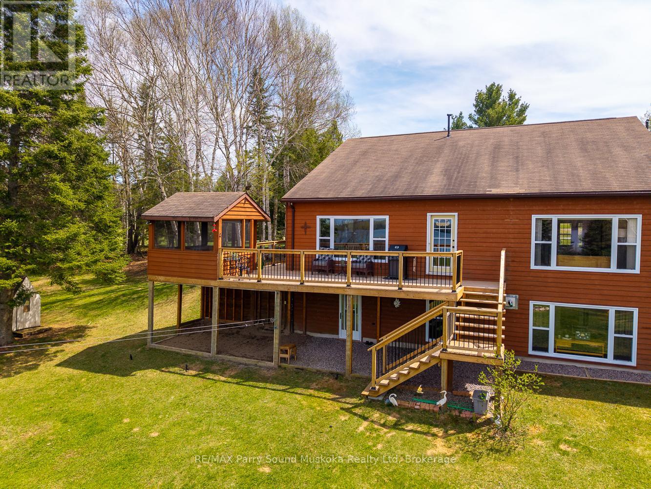 258 Lakeside Trail, Magnetawan, Ontario  P0A 1P0 - Photo 41 - X12864604