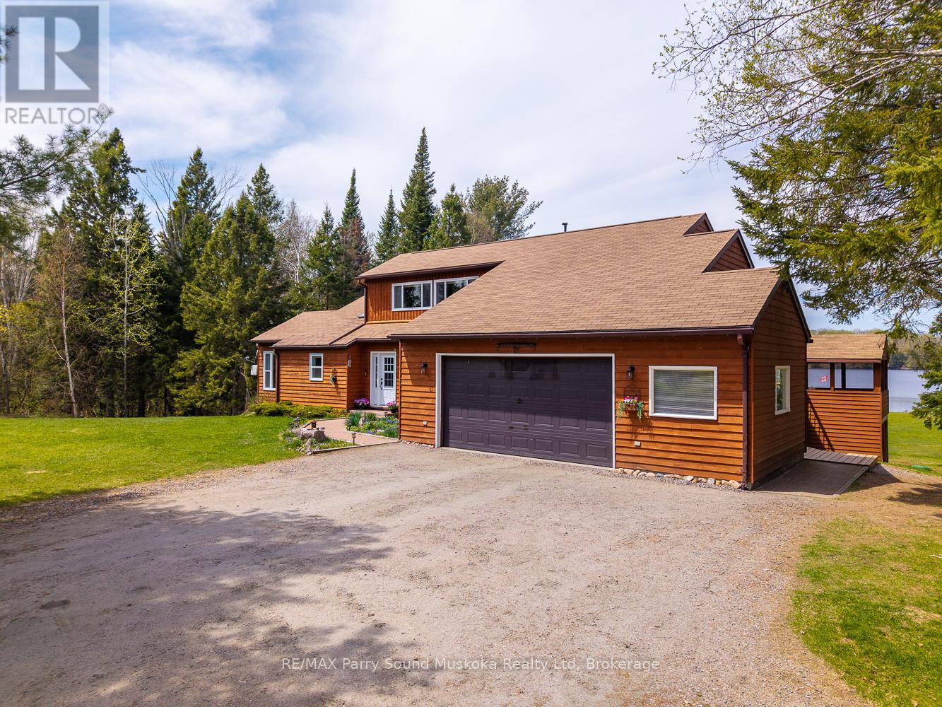 258 Lakeside Trail, Magnetawan, Ontario  P0A 1P0 - Photo 45 - X12864604