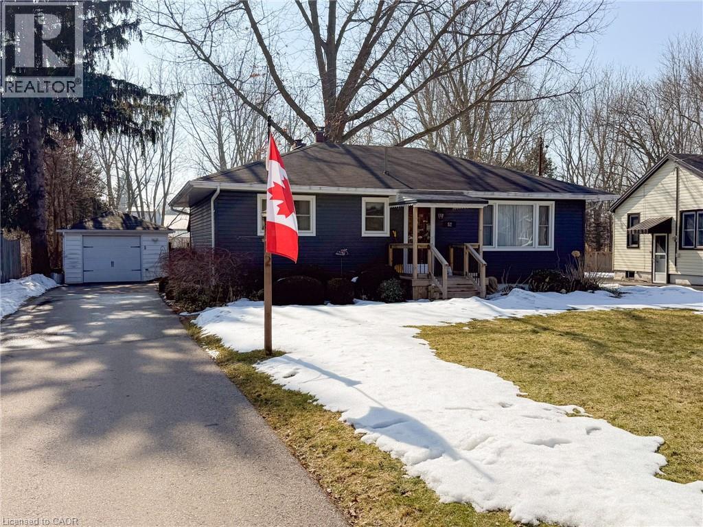 52 DAVIS Street W, Simcoe, Ontario