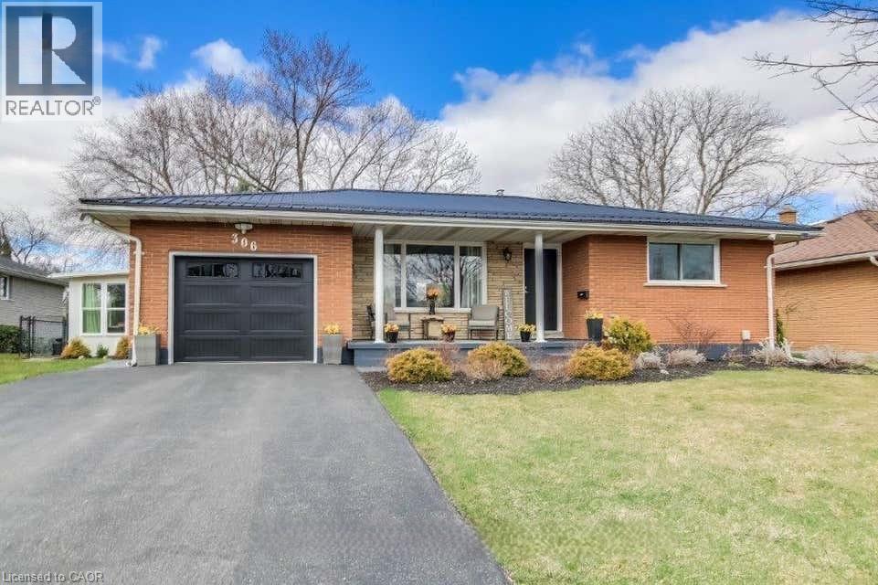 306 ADAMS Avenue, Delhi, Ontario