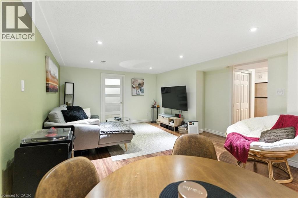 90 Toby Crescent Unit# Lower, Hamilton, Ontario  L8T 2N8 - Photo 4 - 40809309