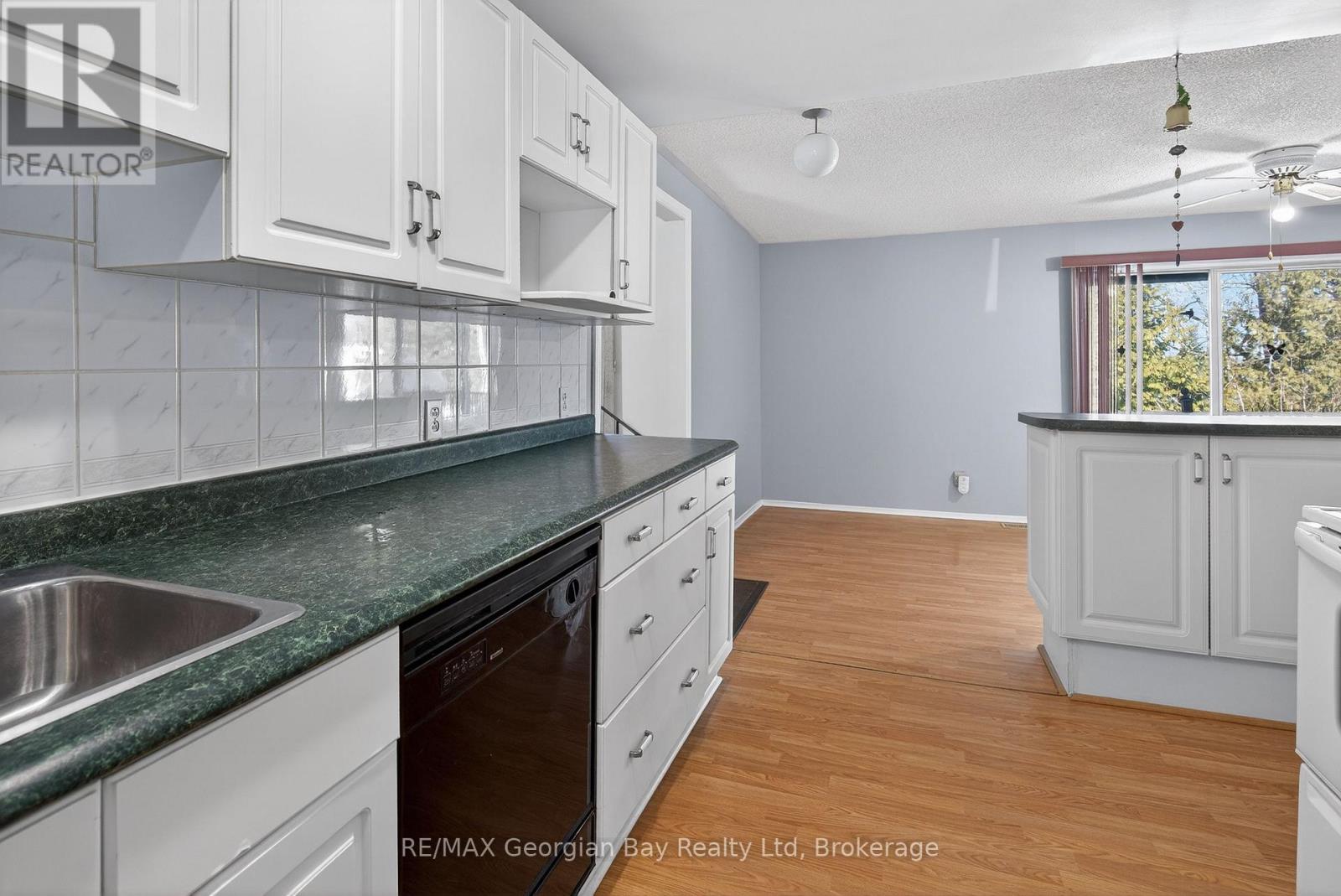 2407 Rumney Road, Tay, Ontario  L4R 4K3 - Photo 4 - S12867874