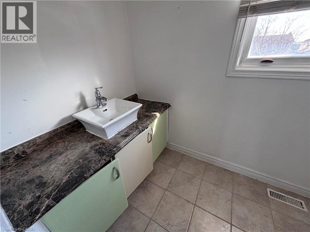 15 Strada Boulevard, St. Catharines, Ontario  L2S 3L6 - Photo 22 - 40811138