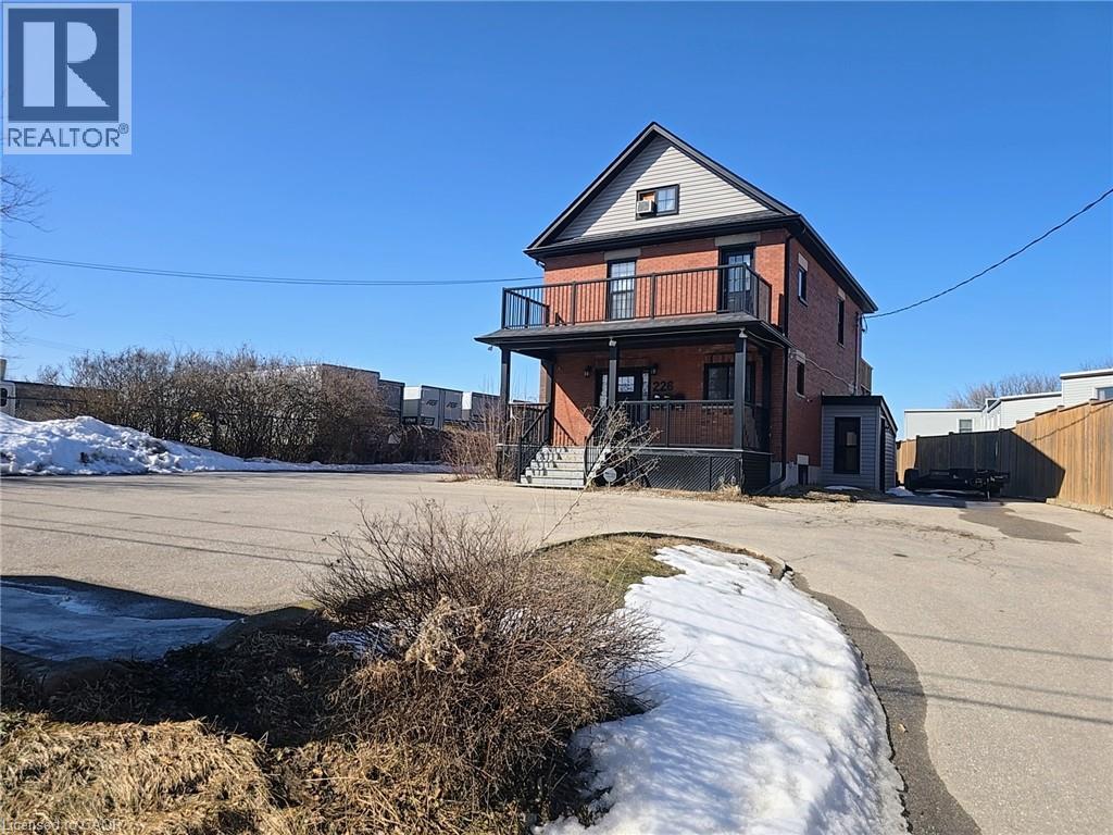 226 SAMUELSON Street, Cambridge, Ontario