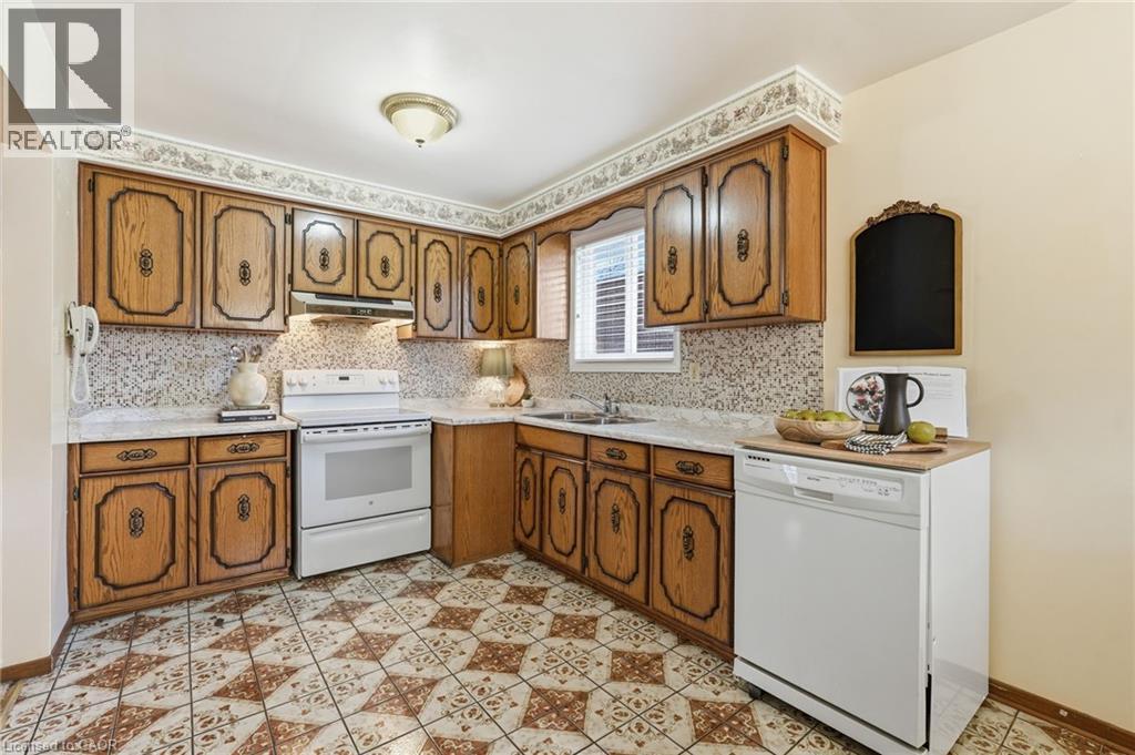 256 Whitney Avenue, Hamilton, Ontario  L8S 2G8 - Photo 13 - 40811258