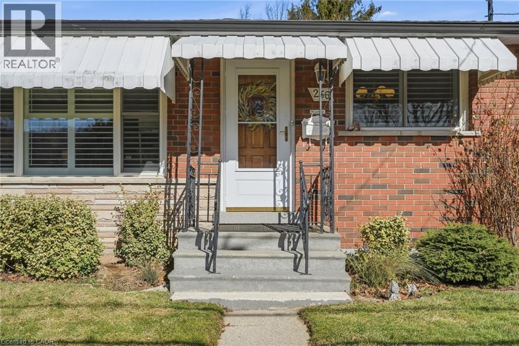 256 Whitney Avenue, Hamilton, Ontario  L8S 2G8 - Photo 4 - 40811258