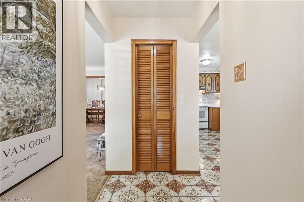 256 Whitney Avenue, Hamilton, Ontario  L8S 2G8 - Photo 6 - 40811258