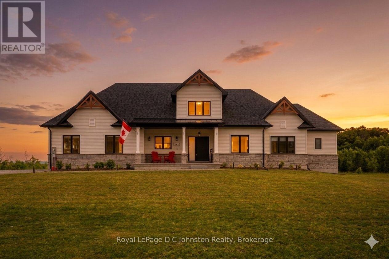 167 ALEXANDRIA STREET, Georgian Bluffs, Ontario