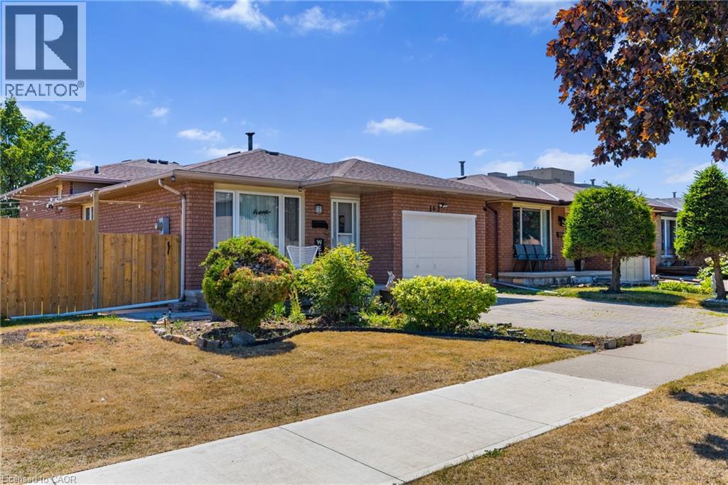 102 Juniper Drive, Hamilton, Ontario  L8E 4G6 - Photo 2 - 40811343