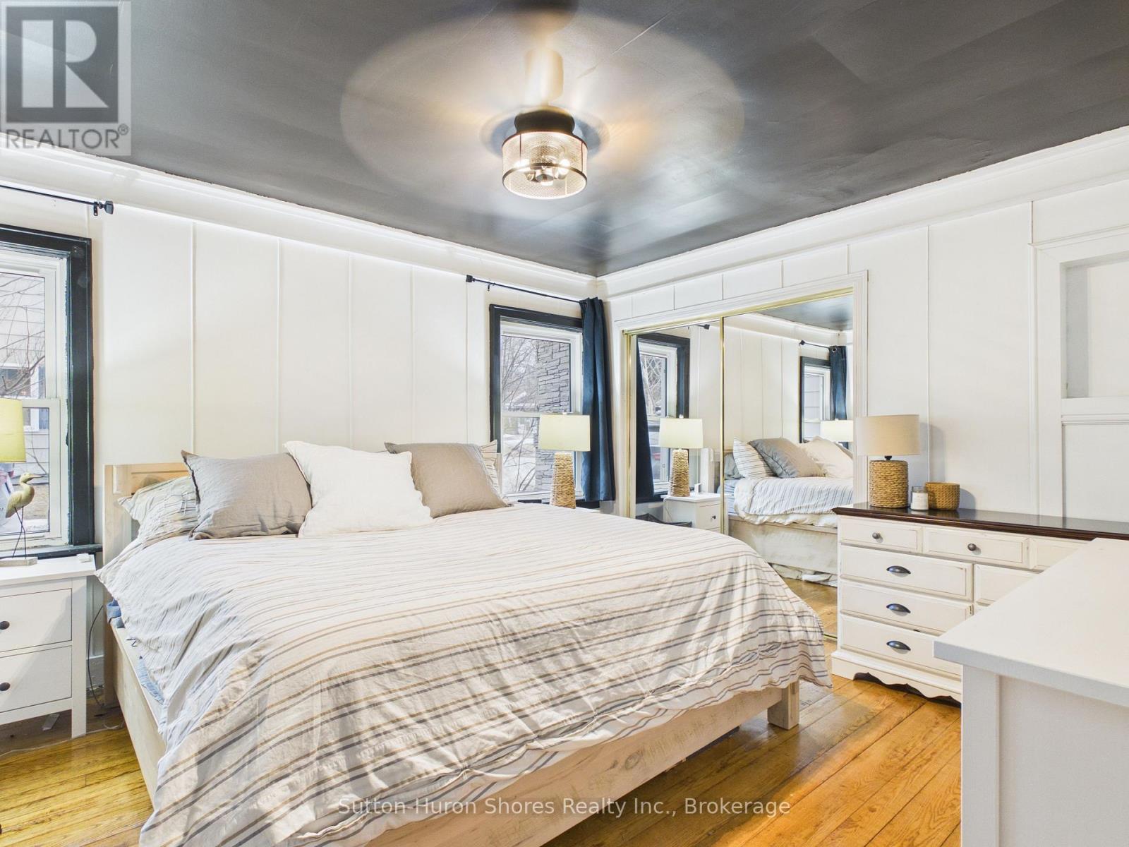 669 Louis Street, Saugeen Shores, Ontario  N0H 2C4 - Photo 14 - X12874376