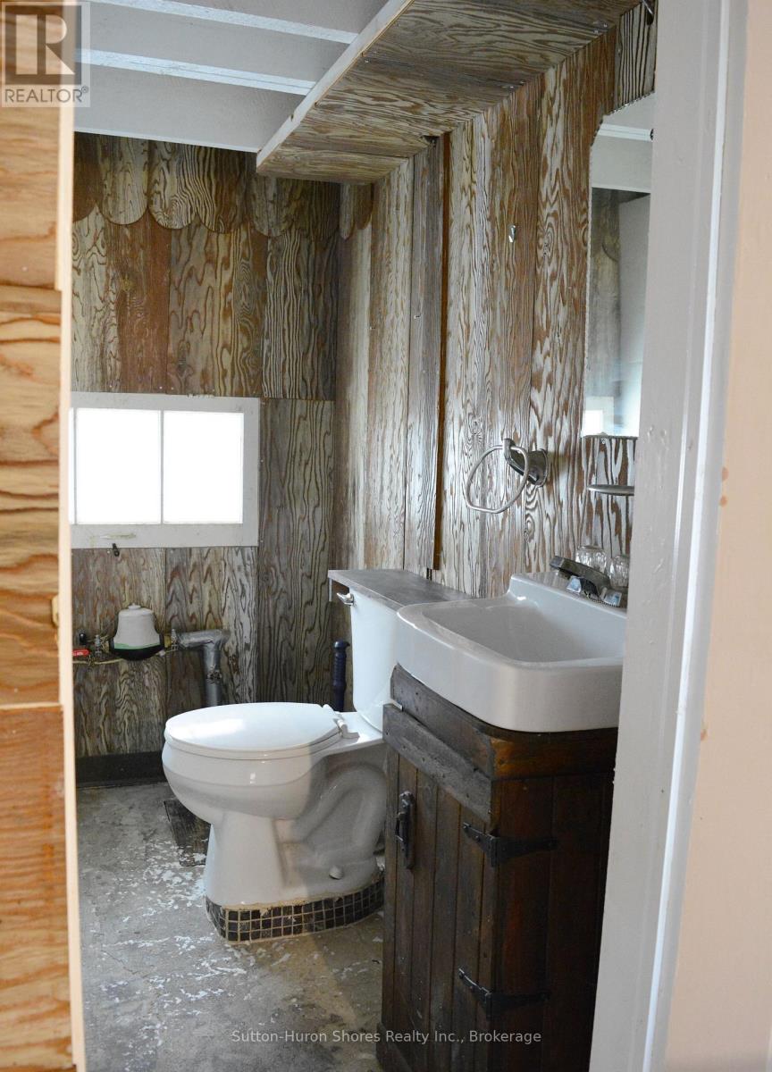 669 Louis Street, Saugeen Shores, Ontario  N0H 2C4 - Photo 28 - X12874376