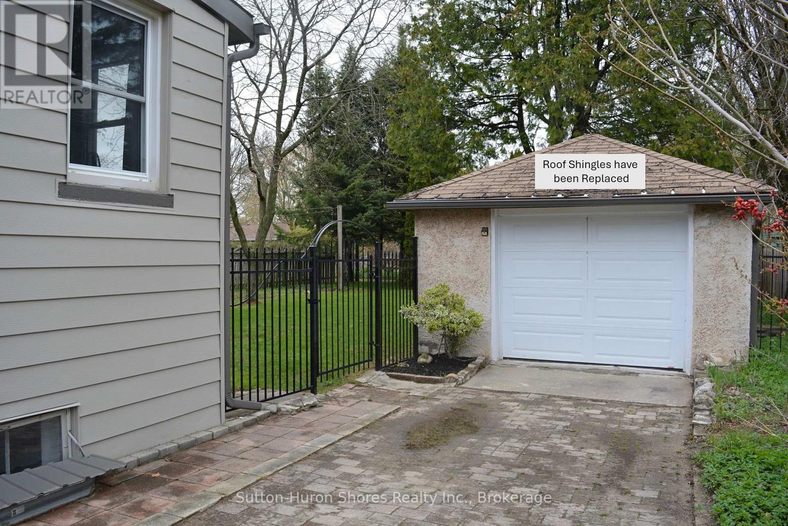 669 Louis Street, Saugeen Shores, Ontario  N0H 2C4 - Photo 33 - X12874376