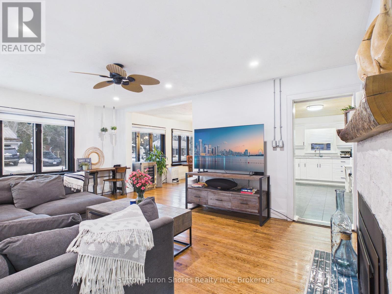 669 Louis Street, Saugeen Shores, Ontario  N0H 2C4 - Photo 7 - X12874376