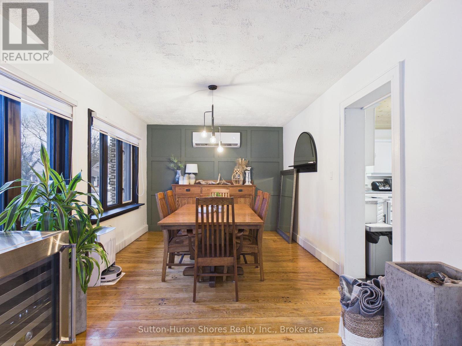 669 Louis Street, Saugeen Shores, Ontario  N0H 2C4 - Photo 8 - X12874376