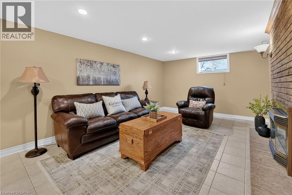 9 Sidare Court, Grimsby, Ontario  L3M 4E8 - Photo 29 - 40811570