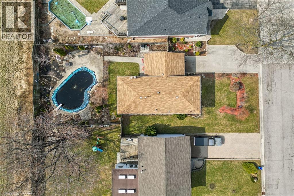 9 Sidare Court, Grimsby, Ontario  L3M 4E8 - Photo 3 - 40811570