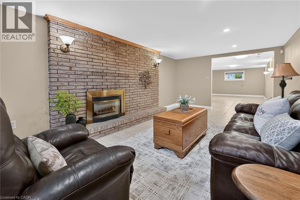 9 Sidare Court, Grimsby, Ontario  L3M 4E8 - Photo 30 - 40811570