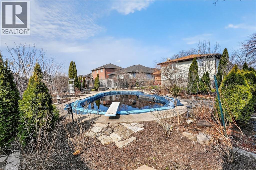 9 Sidare Court, Grimsby, Ontario  L3M 4E8 - Photo 38 - 40811570