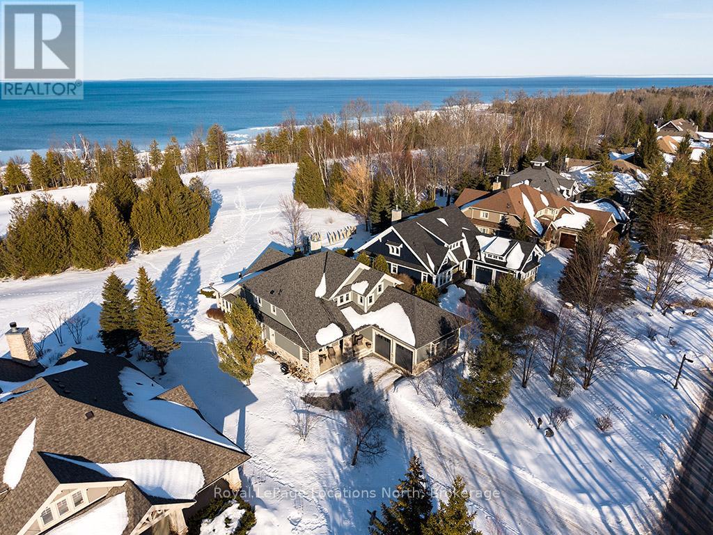 153 East Ridge Drive, Blue Mountains, Ontario  N0H 2P0 - Photo 2 - X12874580