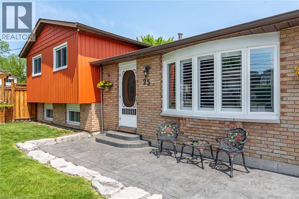 25 Burke Drive, Caledonia, Ontario  N3W 1C3 - Photo 8 - 40811717