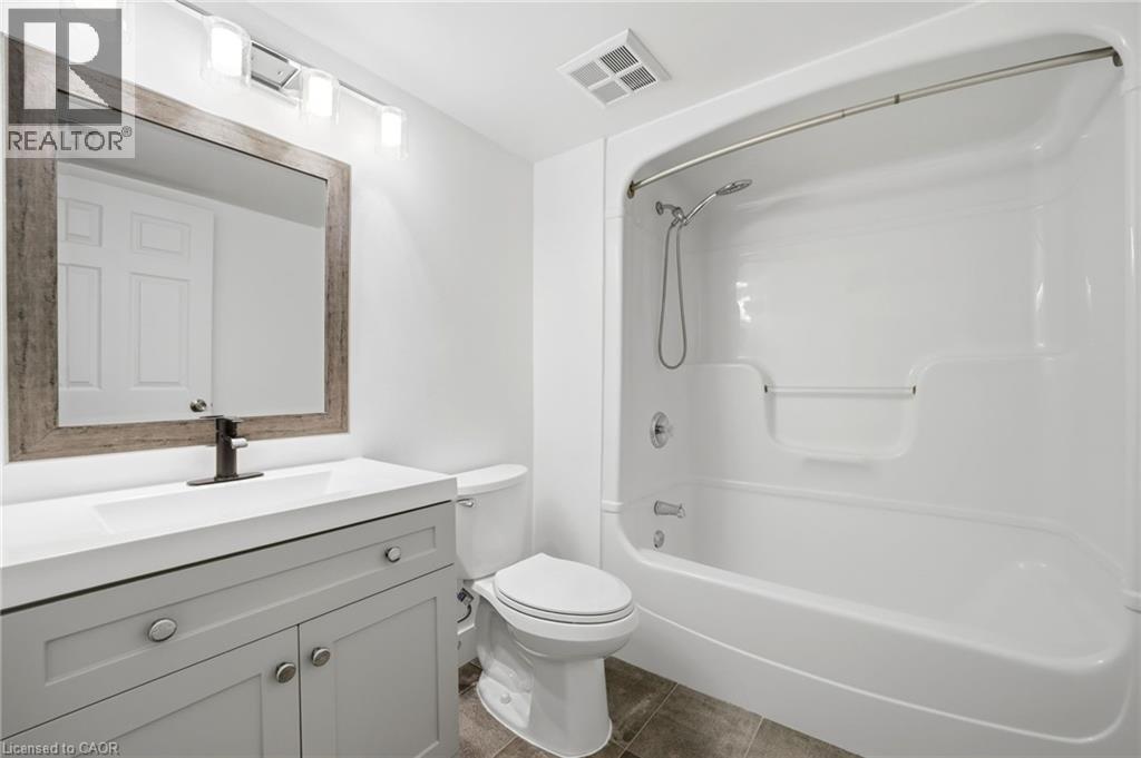 1411 Walkers Line Unit# 308, Burlington, Ontario  L7M 4P5 - Photo 17 - 40811663