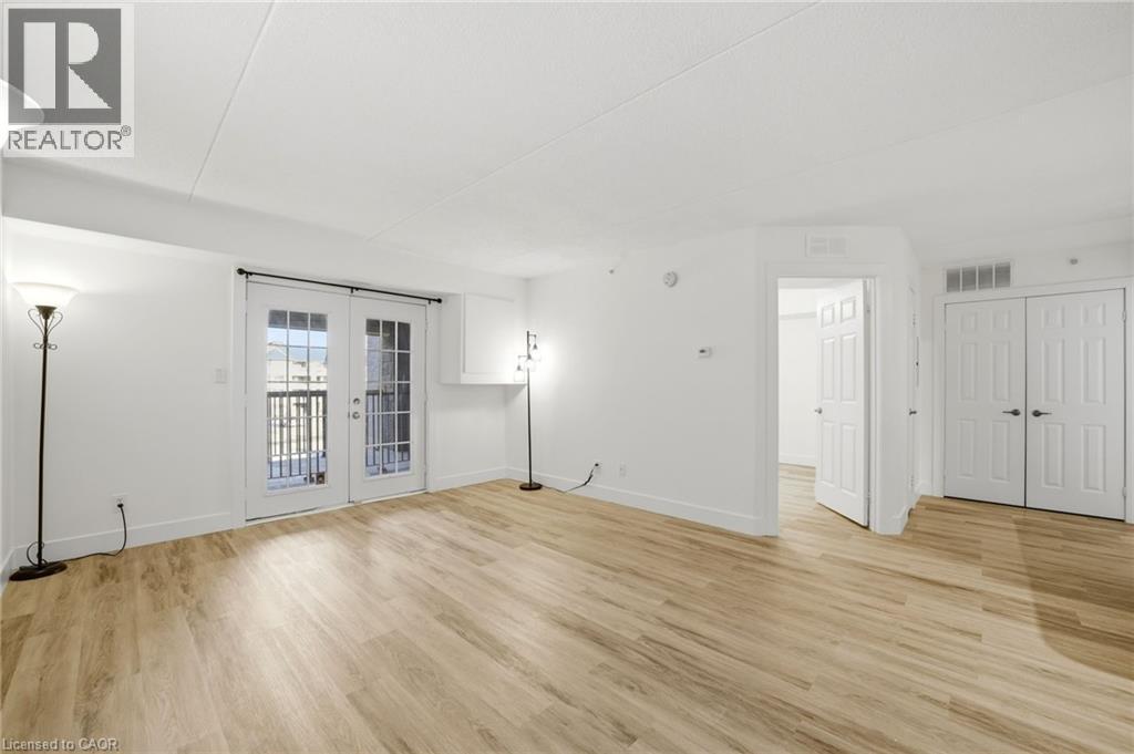 1411 Walkers Line Unit# 308, Burlington, Ontario  L7M 4P5 - Photo 4 - 40811663