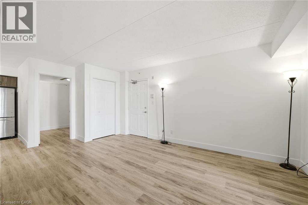 1411 Walkers Line Unit# 308, Burlington, Ontario  L7M 4P5 - Photo 8 - 40811663