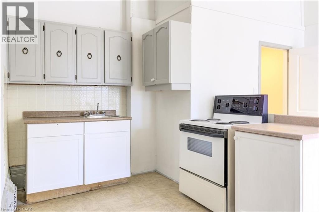 145 Norfolk Street S, Simcoe, Ontario  N3Y 2W2 - Photo 2 - 40811365