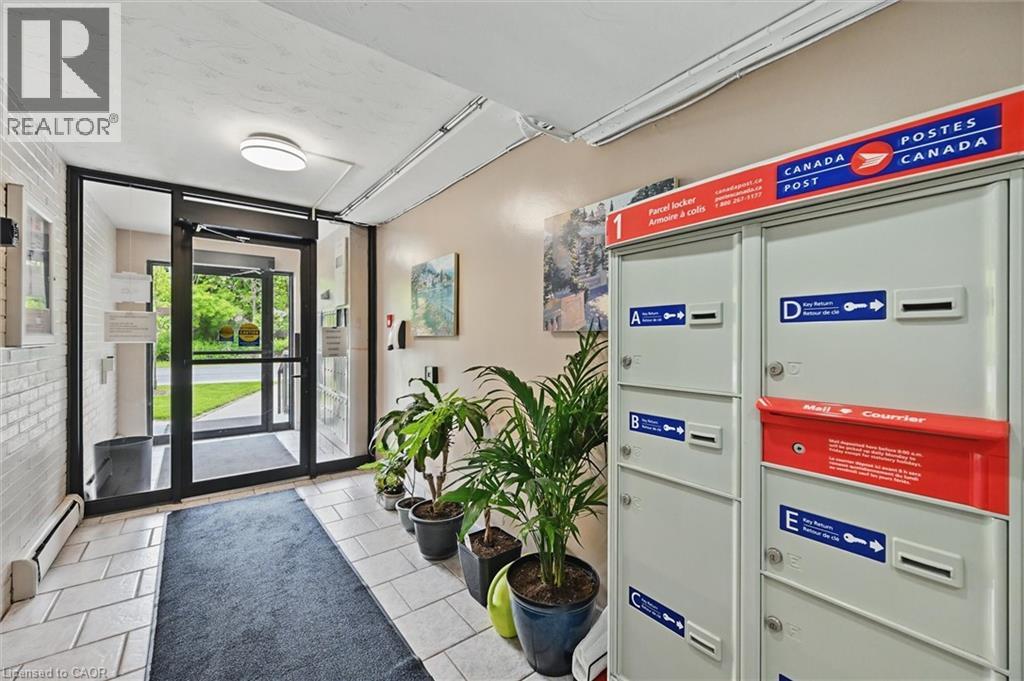 2373 King Street E Unit# 43, Hamilton, Ontario  L8K 1X9 - Photo 3 - 40811411