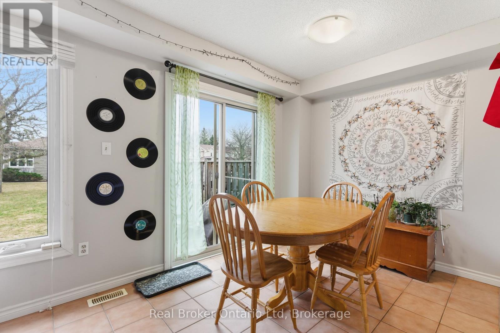 189 - 302 College Avenue W, Guelph, Ontario  N1G 4T6 - Photo 9 - X12875410