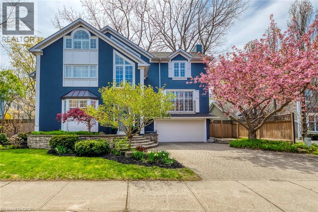 48 FORSYTHE Street, Oakville, Ontario