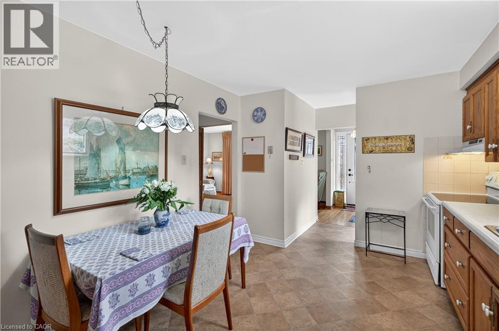 34 Helen Street, Dundas, Ontario  L9H 1N3 - Photo 14 - 40810182