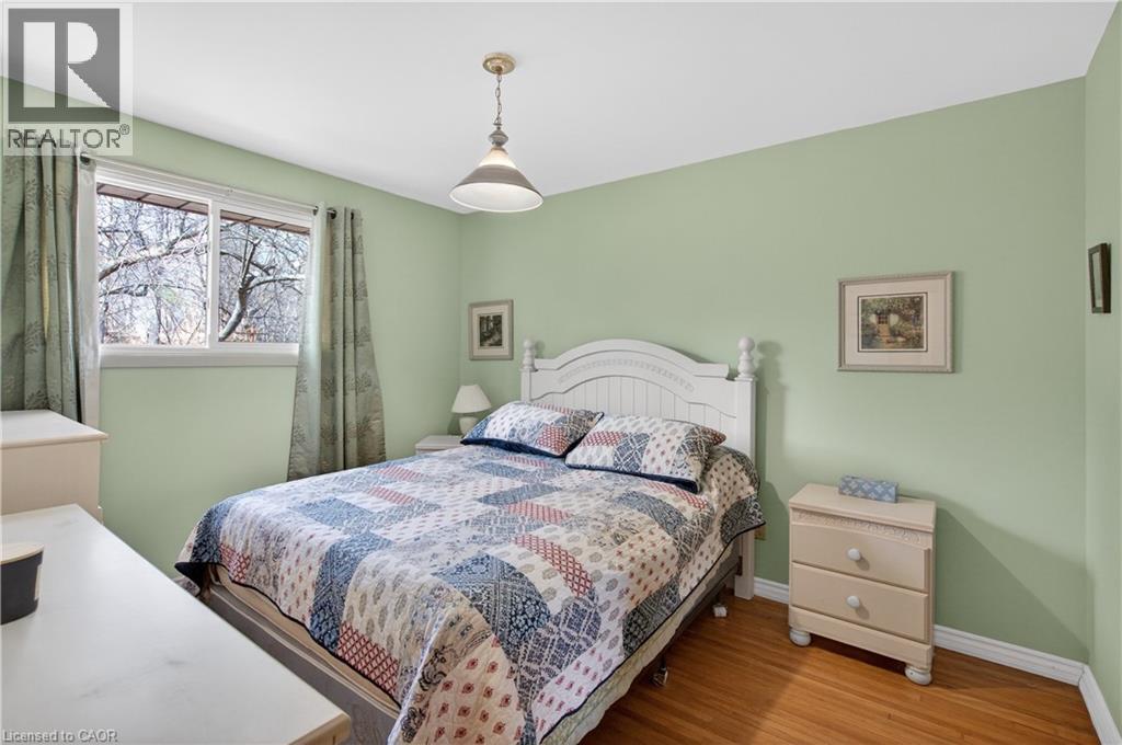 34 Helen Street, Dundas, Ontario  L9H 1N3 - Photo 16 - 40810182