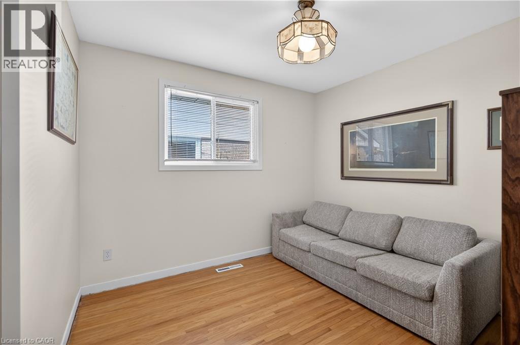 34 Helen Street, Dundas, Ontario  L9H 1N3 - Photo 18 - 40810182