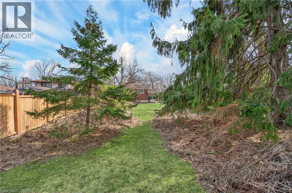 34 Helen Street, Dundas, Ontario  L9H 1N3 - Photo 34 - 40810182