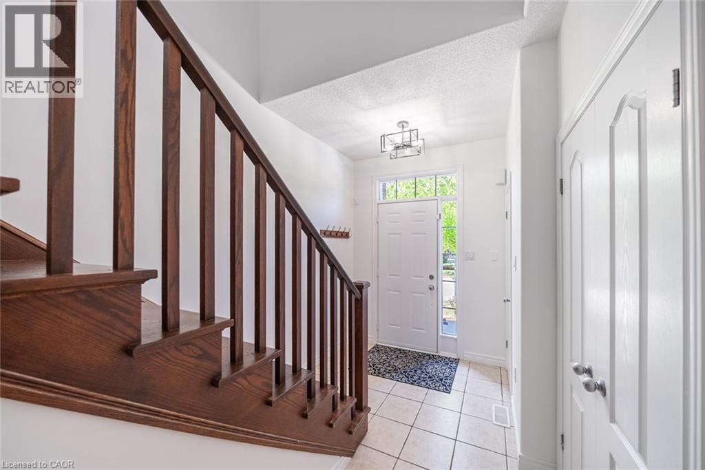 10 Liddycoat Lane Unit# 4, Hamilton, Ontario  L9G 0A7 - Photo 4 - 40811878