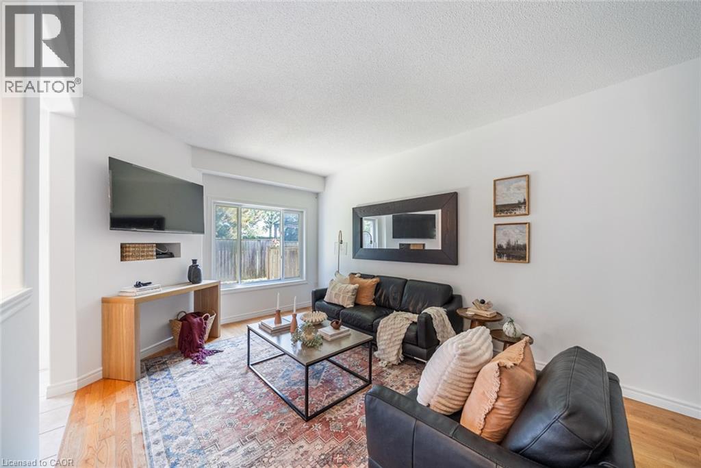 10 Liddycoat Lane Unit# 4, Hamilton, Ontario  L9G 0A7 - Photo 9 - 40811878