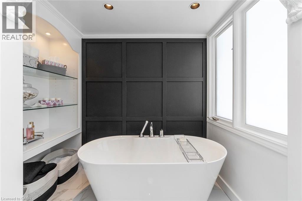 18 Stonegate Drive, Hamilton, Ontario  L9G 3R7 - Photo 35 - 40811697