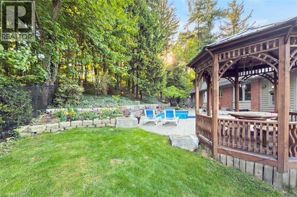 18 Stonegate Drive, Hamilton, Ontario  L9G 3R7 - Photo 48 - 40811697