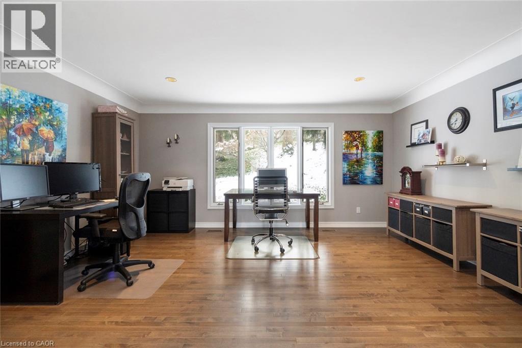 18 Stonegate Drive, Hamilton, Ontario  L9G 3R7 - Photo 9 - 40811697