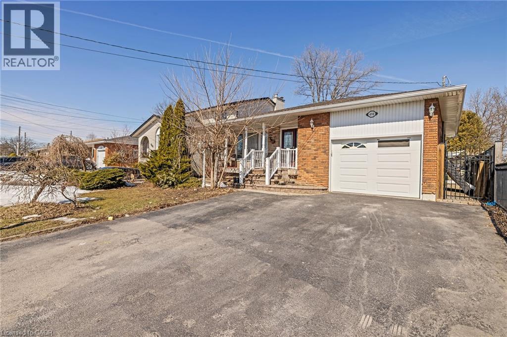 490 QUEEN VICTORIA Drive, Hamilton, Ontario