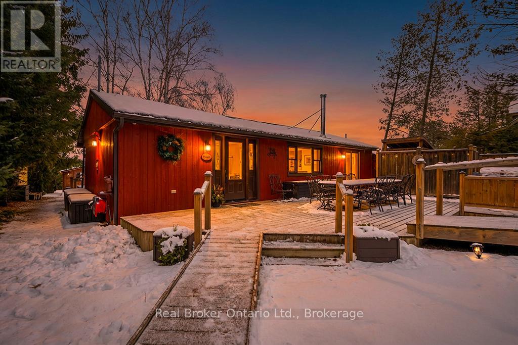 111 WILSON DRIVE, Georgian Bluffs, Ontario