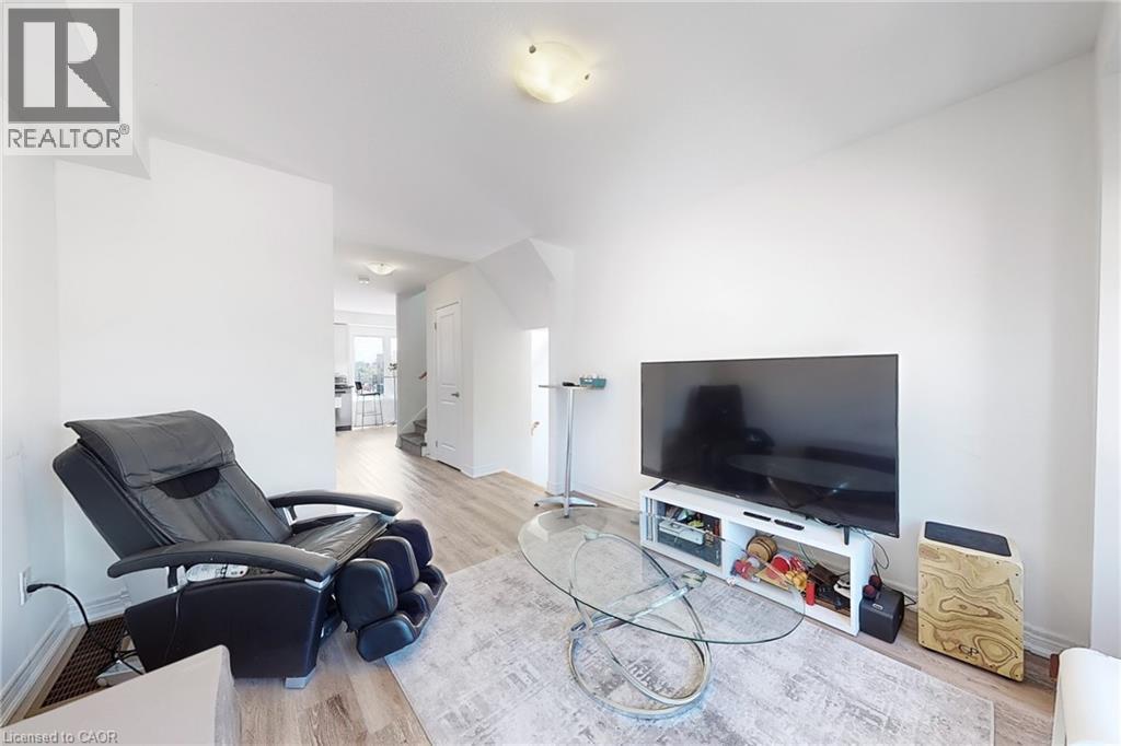 2 Reid Avenue N, Hamilton, Ontario  L8H 0B5 - Photo 6 - 40812000