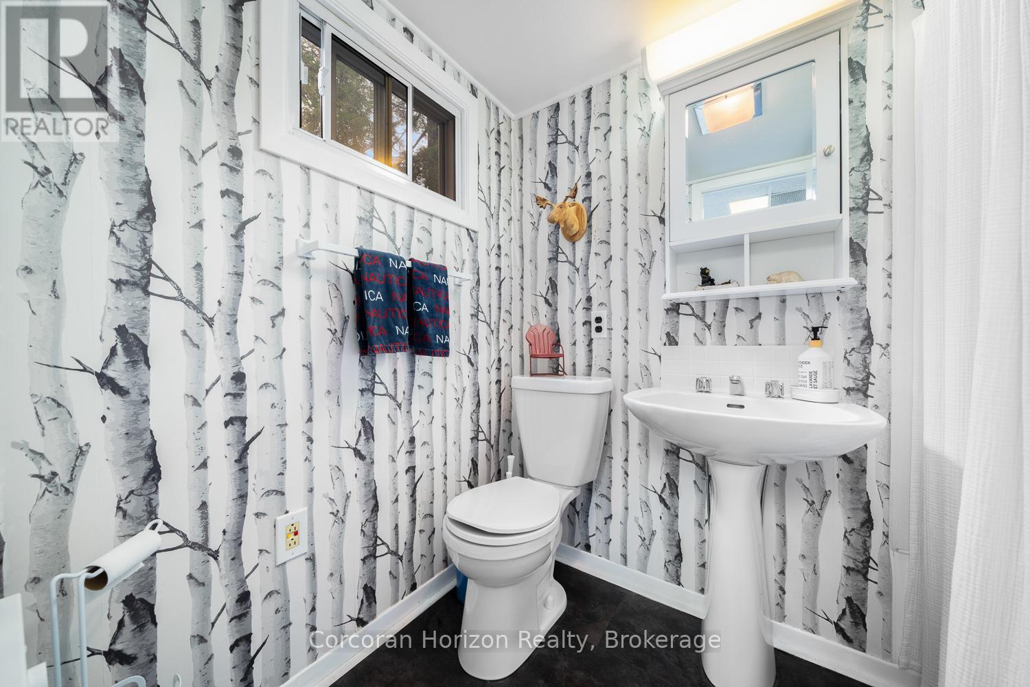 26 Sharon Park Drive, Mckellar, Ontario  P0G 1C0 - Photo 34 - X12879128