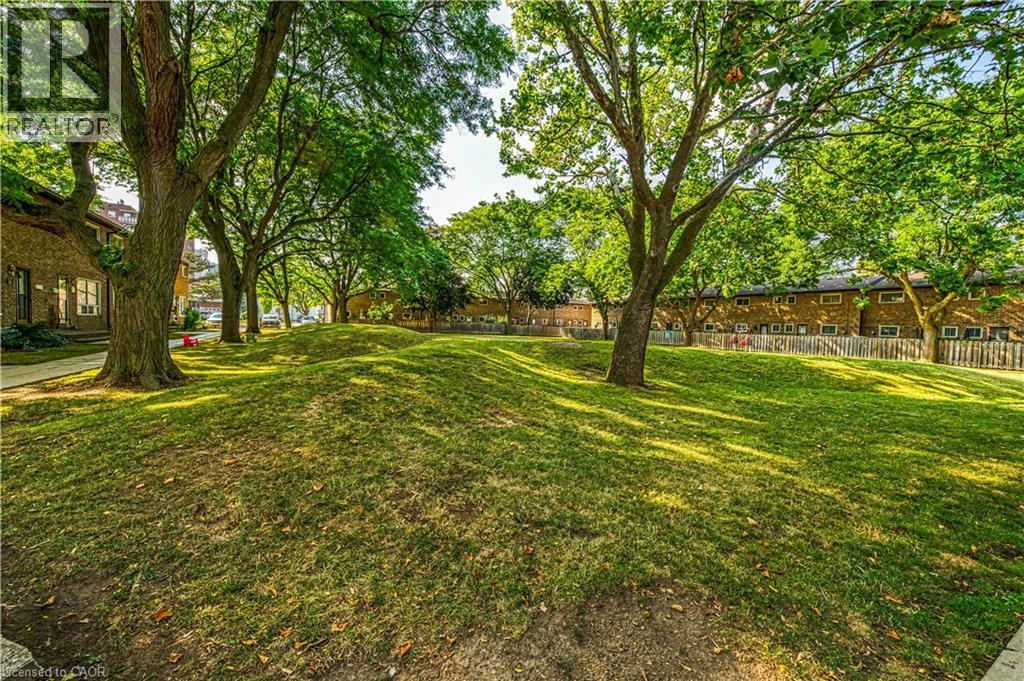 18 Riverdale Drive, Hamilton, Ontario  L8E 1J8 - Photo 25 - 40811771