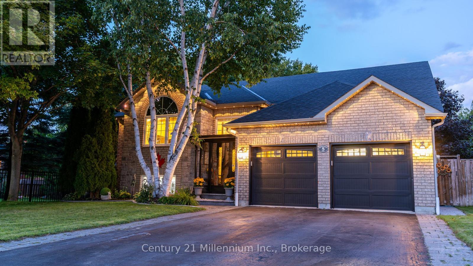 5 SUGAR MAPLE LANE, Wasaga Beach, Ontario